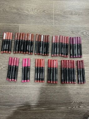 MIX & MATCH 🦋4 for $20 🦋 Revlon Colorstay Matte Lite Crayon Lipstick